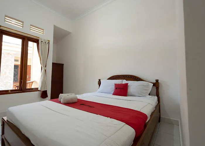 Reddoorz Near Buleleng Harbour 2 2*