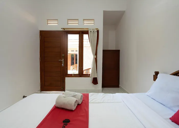 Reddoorz Near Buleleng Harbour 2 Singaraja (Bali)