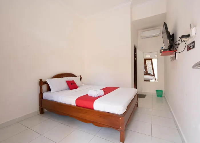 Hotel Reddoorz Near Buleleng Harbour 2 2*