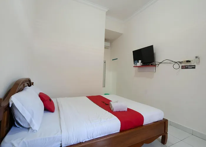 Reddoorz Near Buleleng Harbour 2 2*